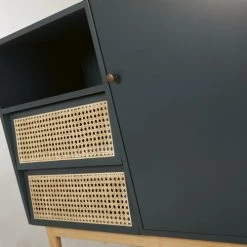 Maisons Du Monde Commodes Et Cabinets Cabinet De Rangement 1 Porte Et 2 Tiroirs En Cannage Vert De Gris -Coffres et malles Soldes cabinet de rangement 1 porte et 2 tiroirs en cannage vert de gris 1000 7 24 209124 3