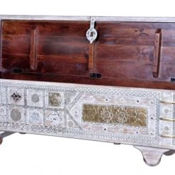 GINER Y COLOMER Coffres Et Malles Coffre Ancien En Bois De Manguier Blanc -Coffres et malles Soldes coffre ancien en bois de manguier blanc 2