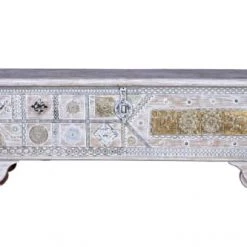 GINER Y COLOMER Coffres Et Malles Coffre Ancien En Bois De Manguier Blanc