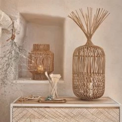 Maisons Du Monde Commodes Et Cabinets Commode 3 Tiroirs En Manguier Massif Sculpté Et Métal Blanc 11 Maisons Du Monde Commodes Et Cabinets Commode 3 Tiroirs En Manguier Massif Sculpté Et Métal Blanc -Coffres et malles Soldes commode 3 tiroirs en manguier massif sculpte et metal blanc 1000 12 20 199116 8