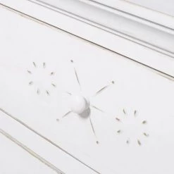 Maisons Du Monde Commodes Et Cabinets Commode 4 Tiroirs En Sapin Blanc Effet Usé -Coffres et malles Soldes commode 4 tiroirs en sapin blanc effet use 1000 7 35 199910 3