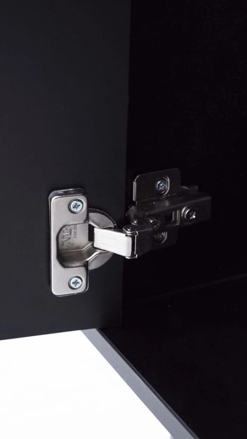 RNT By Really Nice Things Commodes Et Cabinets Commode En Pin Massif Imprimé Franges Blanches Et Noires. 6 RNT By Really Nice Things Commodes Et Cabinets Commode En Pin Massif Imprimé Franges Blanches Et Noires. – Image 4