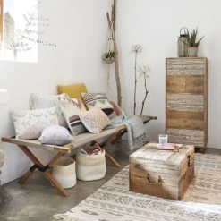 Maisons Du Monde Commodes Et Cabinets Semainier En Manguier Massif Sculpté 12 Maisons Du Monde Commodes Et Cabinets Semainier En Manguier Massif Sculpté -Coffres et malles Soldes semainier en manguier massif sculpte 1000 15 37 146776 8