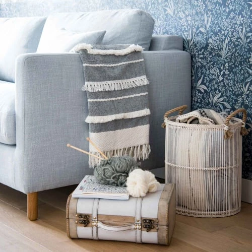 Maisons Du Monde Coffres Et Malles Valise Vintage Blanche Clous Dorés 6 Maisons Du Monde Coffres Et Malles Valise Vintage Blanche Clous Dorés – Image 4